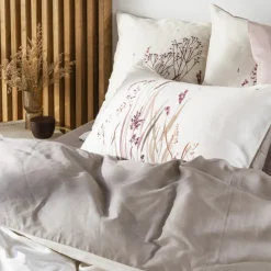 Shop Taie d'oreiller rectangulaire satin de coton Aura Taies D’oreiller